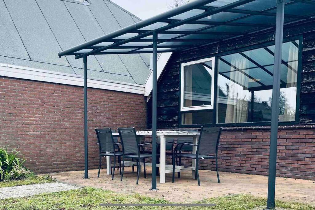 Leuke Bungalow In Noord-Holland Opmeer Buitenkant foto