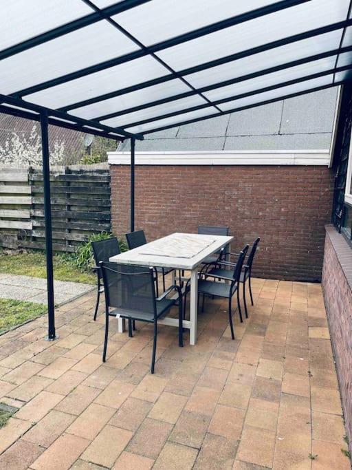 Leuke Bungalow In Noord-Holland Opmeer Buitenkant foto